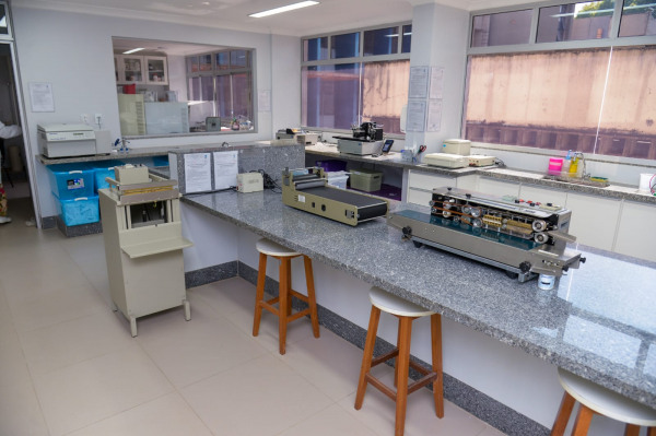 Vista panorâmica da Sala de Produção de Testes do LDPTR.jpeg